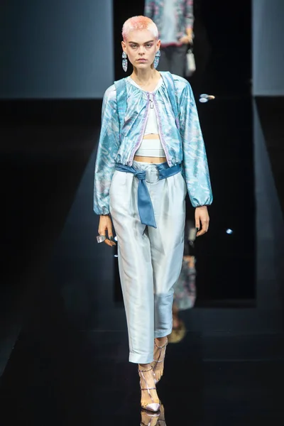 Look 14